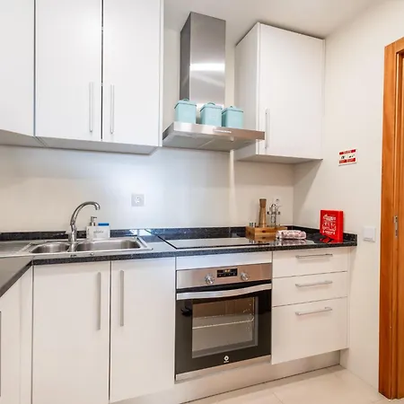 Bay View T1 - By Smarthomes Apartman *